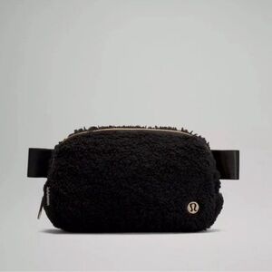 Lululemon Black Fleece Belt Bag